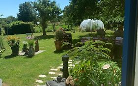 maison aux volets bleus